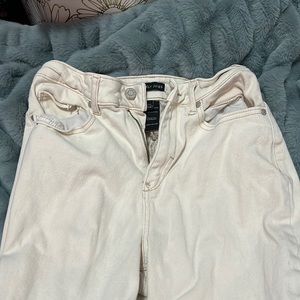 White strait legged jeans
